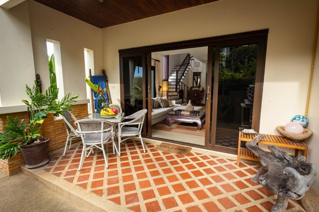 Terrace off the living room