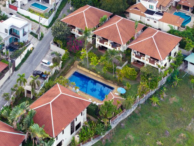 Maenam Hills villas among the trees