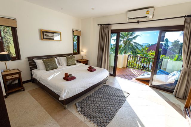 Villa bedroom with balcony